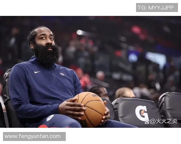 快船与雷霆激战G4争夺季后赛关键胜利的精彩对决