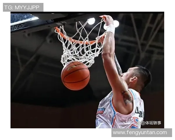 陈林坚：从青涩少年到篮球场上的璀璨明星之路解析