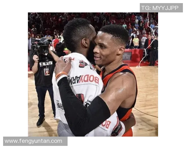 2013年湖人队与火箭队的经典对决回顾与分析